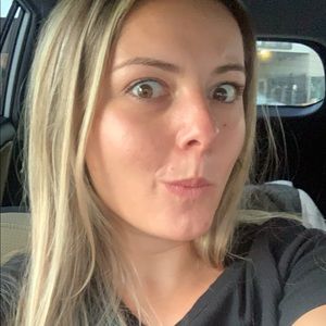 Meet your Posher, Vikki